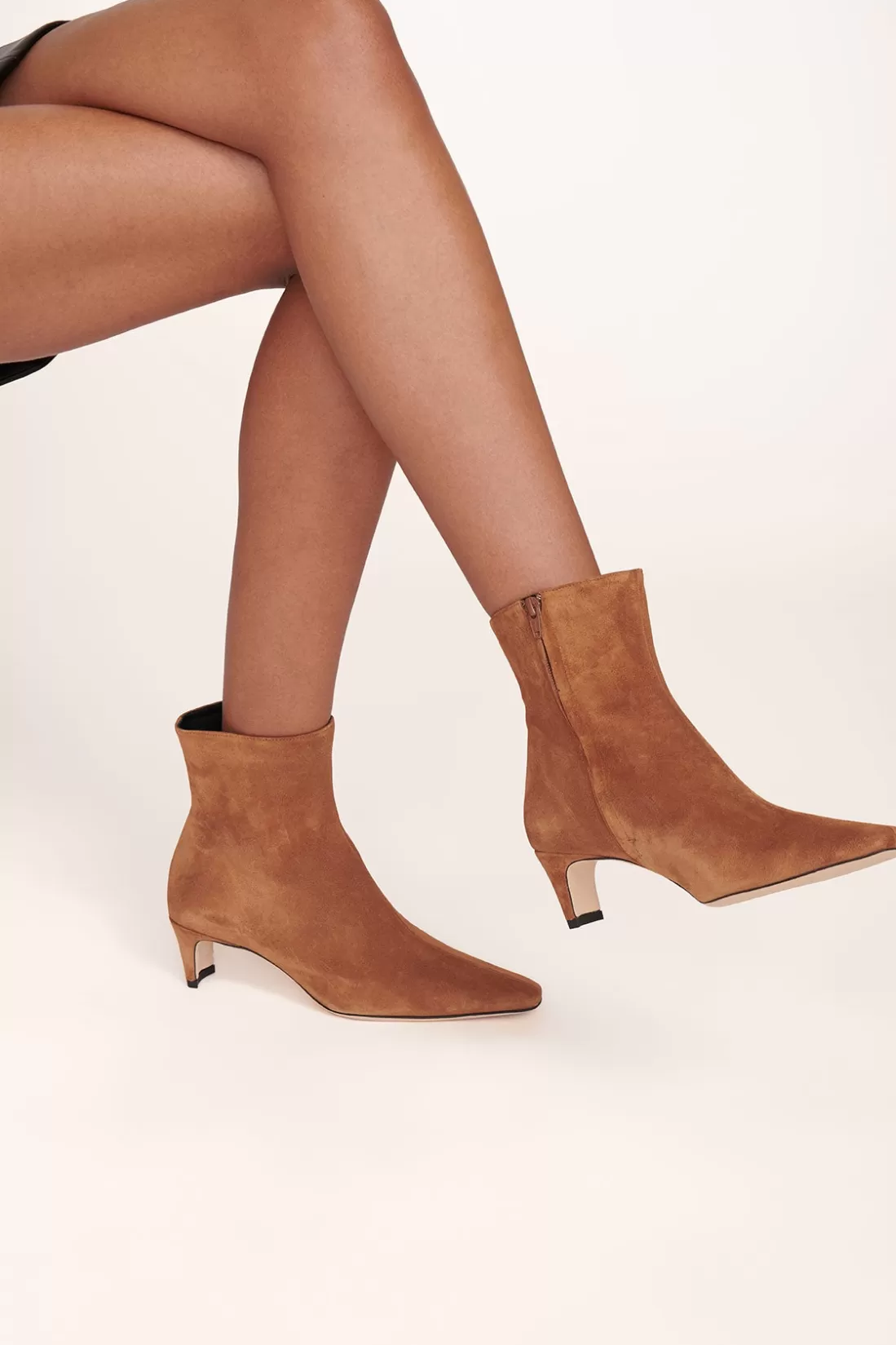 STAUD - WALLY ANKLE BOOT TAN SUEDE